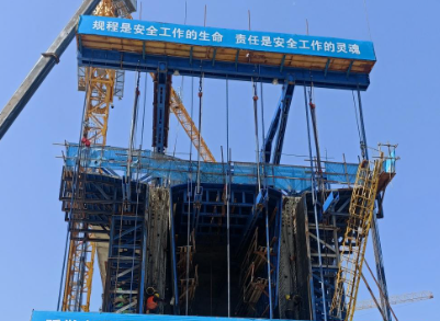 橋梁建造過程中冠航手拉葫蘆助力橋梁掛籃施工